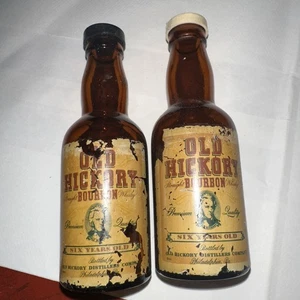 Vintage Old Hickory Bourbon Bottiglie Sale e Pepe Shaker USA - Piccoli Usura - Foto 1 di 1