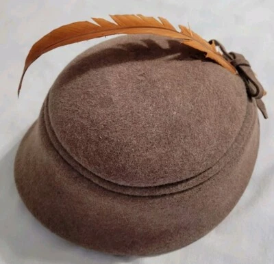 Sombrero de fieltro de lana marrón de colección con aleta de pluma ámbar estilo Terry Sales Co LEER Foto 1 de 4