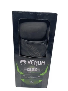 Venum Classic Boxing Gloves Black 12oz @8 - Picture 1 of 3