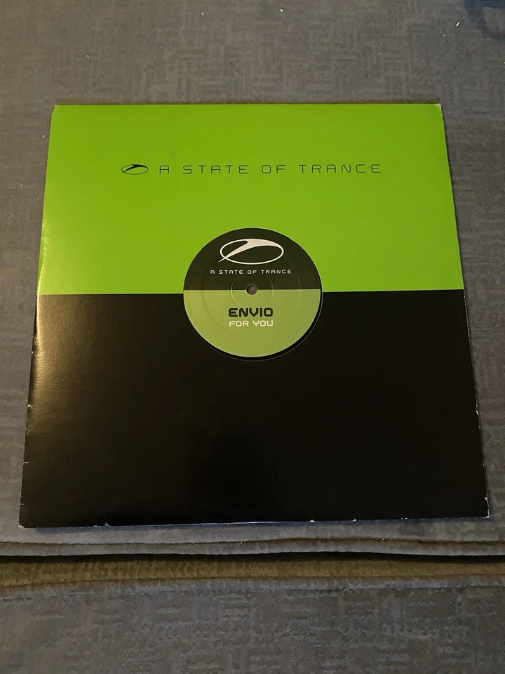 vinyl records - Image 1 of 4