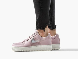 NIKE AIR FORCE 1 '07 SE PRM GRÖßE UK 9,5 EUR 44,5 (AH6827 500) PLUM CHALK - Bild 1 von 5