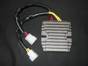 MOSFET Regulator Rectifier `Triumph Daytona 600;675 Tiger 955i 1050 Speed Triple - Picture 1 of 4