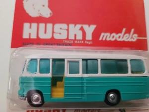 Corgi Husky whizzwheels Coach/bus - Picture 1 of 7