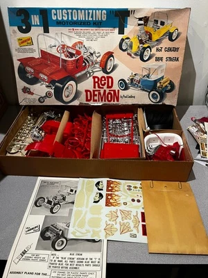 Vintage Lindberg 1/8 Hot Rod Model Kit Red Demon Hot Canary Blue Streak Car 3n1 - Image 1 of 4