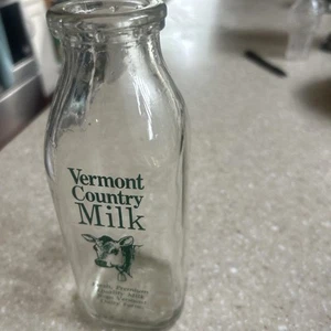 Vintage "VERMONT COUNTRY MILK" One/Half 8507 #LITER GLASS MILK BOTTLE - Picture 1 of 5