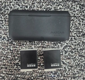 GoPro Rechargeable Enduro Battery 2-Pack with charging case - Picture 1 of 3