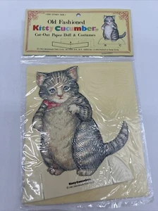 Bambola di carta vintage Kitty Cucumber ritagliata con 6 costumi cappelli 1983 gatto 4,50" NOS - Foto 1 di 3