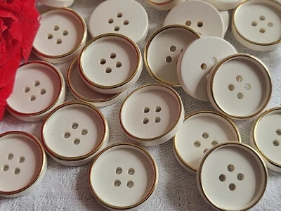 Lot 24 boutons blanc doré 4 trous couture mercerie diamètre: 1,7 cm ref 952 - Photo 1/2