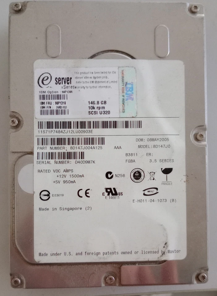 HDD SCSI IBM 8D147J0 146.8GB 10K 8MB SCSI U320 3.5 - Immagine 1 di 3