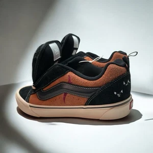 Zapatillas Vans X Disney 100th Scar Knu Skool para Hombres Rey León VN0009QCYS8 Talla 11 - Imagen 1 de 8