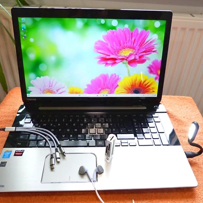 Toshiba S70 17Zoll HARMAN KARDON l 16GB RAM NEU l Windows 11 500GB SSD QUAD i7 - Bild 1 von 4