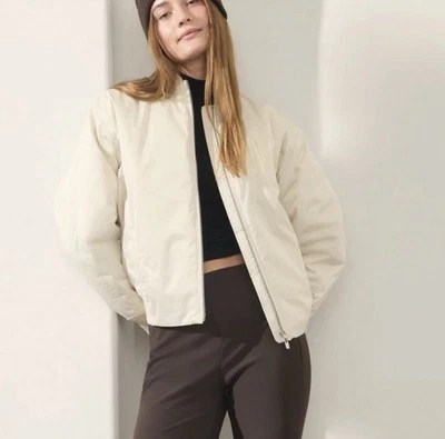 Nueva Chaqueta Athleta Satén Bomber Crema Cremallera Para Mujer Talla Mediana Abrigo Pequeño Foto 1 de 4