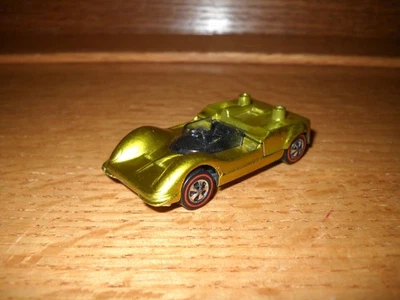 1969 Hot Wheels Redline Chaparral 2G USA Base Yellow / Antifreeze - Shiny Base - Image 1 of 4