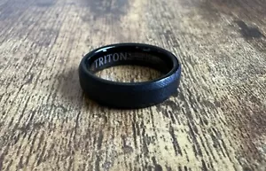 Triton Herren Wolframcarbid Ring 9,5 Florentiner Mitte/abgeschrägte Kante schwarz $355 - Bild 1 von 6