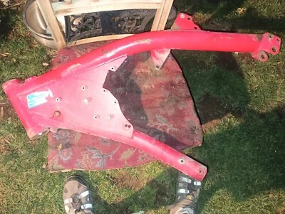 Cuadro ATK 490 1999 cárter de aceite sin daños Foto 1 de 4