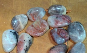 😏 Sonnenstein große polierte Nuggets Edelstein-Perlen Strang für Kette 😉 - Picture 1 of 4