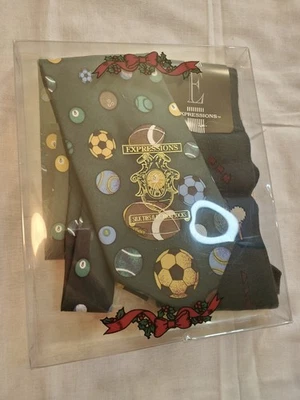 Corbata de seda y calcetines de moda Expressions vintage años 90 conjunto de regalo de vacaciones verde deportes Foto 1 de 4