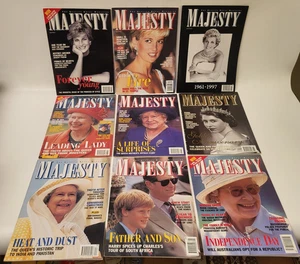 9 1997-98 Majesty Royal Family Magazine Lot - Princess Diana, Queen Elizabeth + - Bild 1 von 24