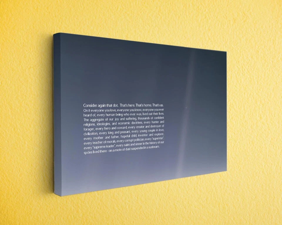 Impresión en lienzo de punto azul pálido - Arte de pared espacial cita Carl Sagan Foto 1 de 4