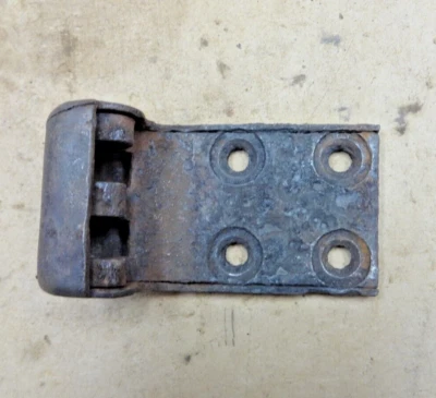 1926 1927 Model T Ford DOOR SIDE Middle DOOR HINGE Original PIANO Coupe / 2dr - Image 1 of 4
