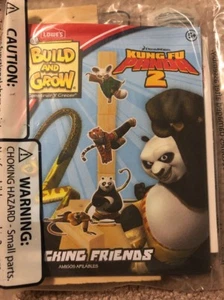 Neu in Verpackung Lowes Build & Grow Kung Fu Panda Stacking Friends Holzmodellbausatz - Bild 1 von 9