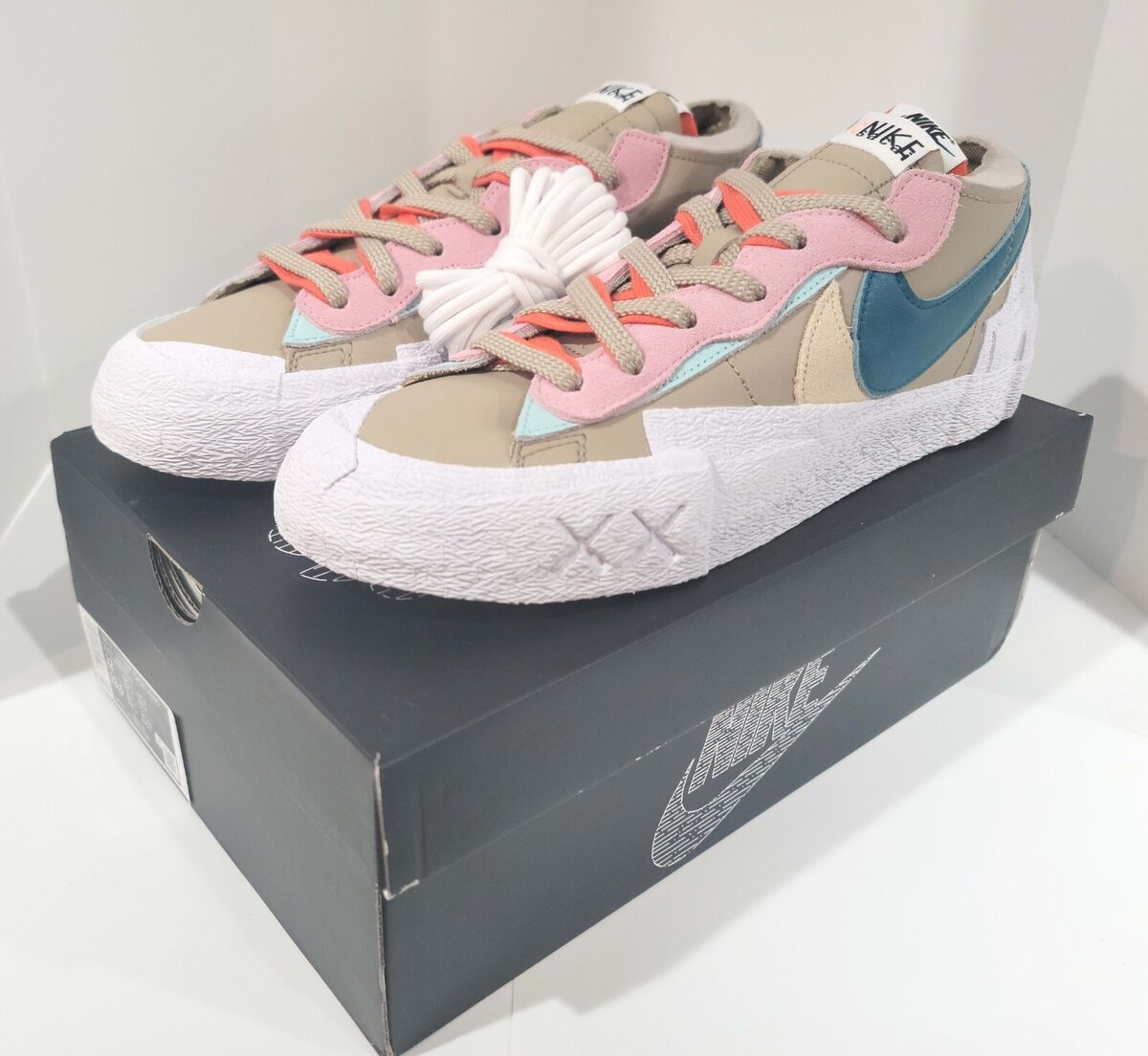 Nike KAWS x sacai x Blazer Low Reed for Sale | Authenticity Nike KAWS x sacai x Blazer Low Reed for Sale | Authenticity