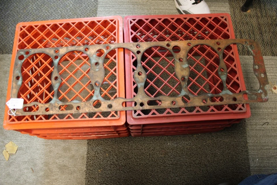 老式 NOS 1936 - 1954 PONTIAC 6 铜头套 VICTOR 998-C — 第 1/1 张图片