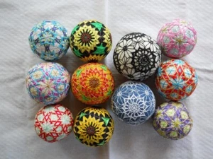 Handmade Temari Thread Ball Japanese Traditional Folk Art Handmade set of 11 - Picture 1 of 10