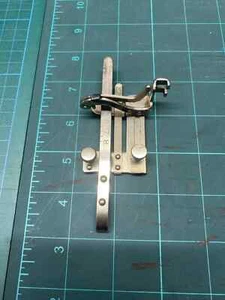 Singer Simanco 36583 Tuckmarker Sewing Machine Attachment - Picture 1 of 3