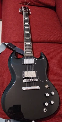 Eko DV-300 BLACK Chitarra Elettrica serie a 22 Tasti Con Tasti Rettificati! - Immagine 1 di 4