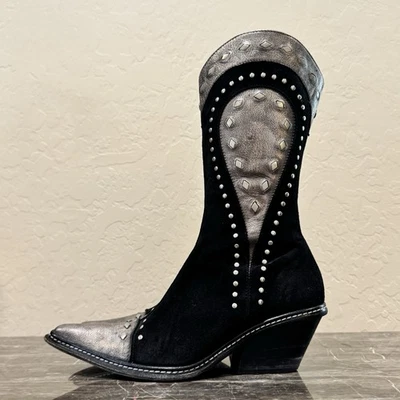 Botas de Vaquero Donald Pliner de Cuero y Gamuza Tachonadas Negras y Plateadas Foto 1 de 4