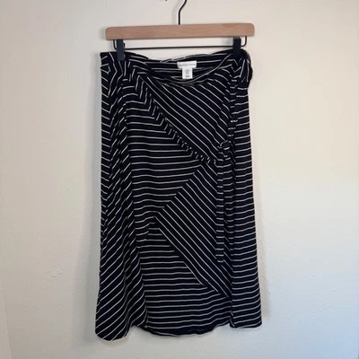 Saia Adrienne Vittadini Feminina XL Preta Branca Listrada Midi Malha Elástica - Imagem 1 de 4