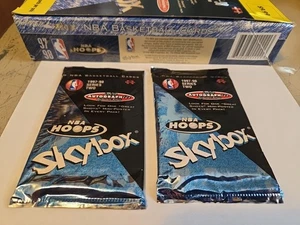1997-98 SKYBOX NBA Hoops Basketball Series 2 Retail Factory Seal 2 Pack 18 Cards - Picture 1 of 7