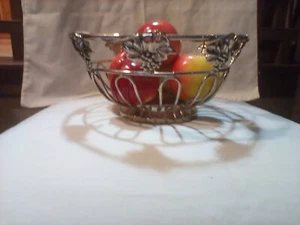 GODINGER Silver Plate Fruit Bowl Basket grapes/leaves/vines - Picture 1 of 7