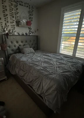 Серый бриллиант с заклепками спальный гарнитур - Изображение 1 из 4