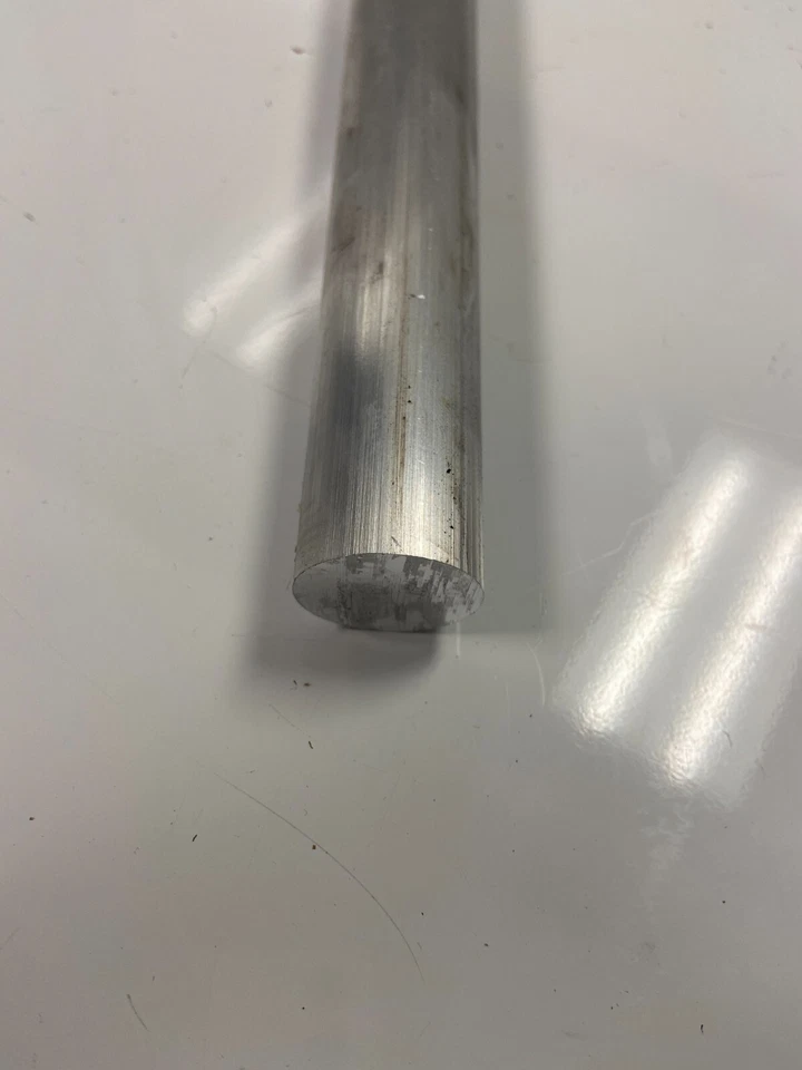 1 inch round stock Aluminum 1” x 6” Long T6551 extruded - Image 1 of 1