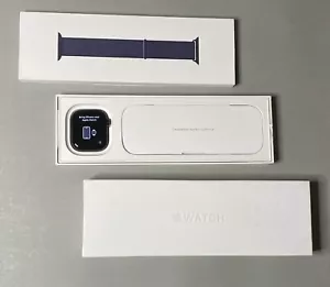 NEW Apple Watch Series 10 42mm Jet Black Aluminum Case Black Sport Band Cellular - Picture 1 of 1