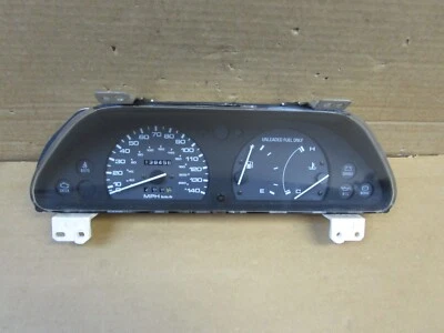 Cuadro de instrumentos velocímetro 90 91 92 93 94 95 Mazda 323 Speedo 138 k millas Foto 1 de 3
