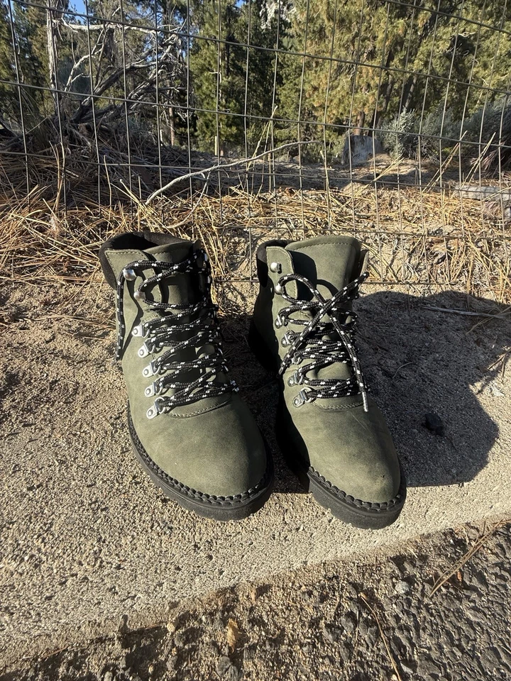 Steve Madden Botas de Senderismo de Combate Verde Radiante Para Mujer Talla 9 Suela Estrella Foto 1 de 4