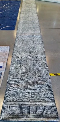 Alfombra MARFIL/CARBÓN 2'-3" x 20'-0" defecto precio reducido 1172782405 ABT340H-220 Foto 1 de 4