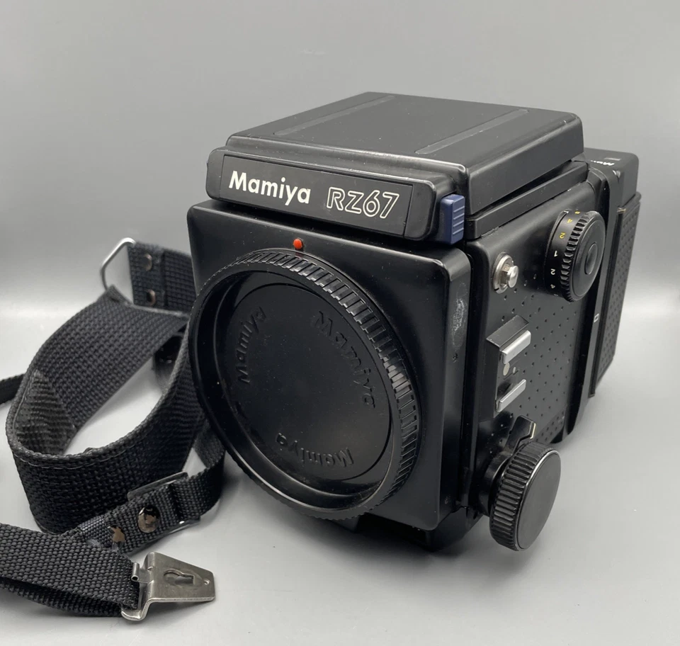Mamiya RZ67 Professional - überprüft! Guter Gebrauchter Zustand! Inkl Magazin! - Bild 1 von 4