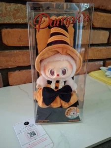 Pendentif peluche POP MART THE MONSTERS MOKOKO Magie de la citrouille 21 cm - Photo 1/5