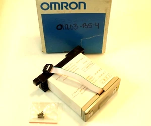 NIB Omron 3G2A3-OA221 SYSMAC-S6 Triac Output Unit:  4 Circuits - Picture 1 of 6