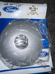 NOS 1995 - 2000 FORD CONTOUR WHEEL CENTER HUB CAP ORNAMENT F5RY-1130-A NEW - Picture 1 of 1