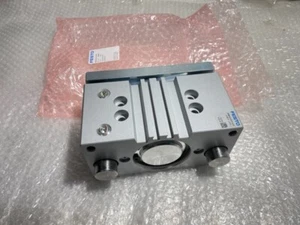 FESTO DFM-63-25-P-A-GF 170878 - Imagen 1 de 7