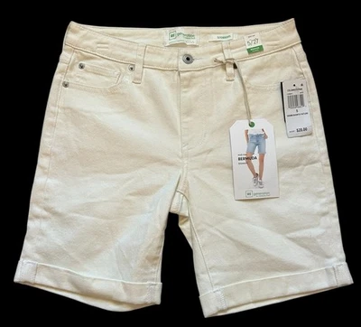 RE Generation by Celebrity 粉色女式白色花朵百慕大短裤尺寸 5/27 — 第 1/4 张图片