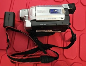 JVC GR-DVL510U Digital Video Camcorder 400x Digital Zoom MiniDV and SD - Picture 1 of 5