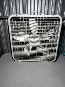 Vintage 20” Lakewood 3-Speed White Box Fan  Model 200 Tested Works✅ - Picture 1 of 10