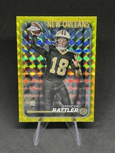 2024 Topps Chrome Spencer Rattler Yellow Geometric /75 RC Rookie #213 NO Saints - Bild 1 von 2