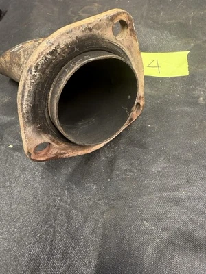 Brida colector escape motor Toyota Land Cruiser FJ40 2F Foto 1 de 3